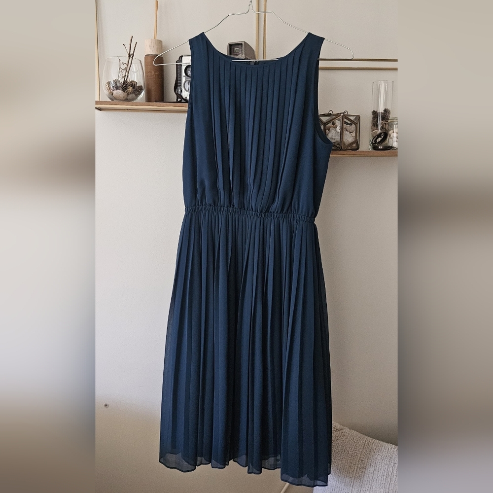 Banana Republic Pleated Teal Dress